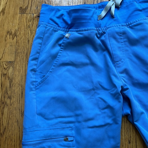 Figs Zamora Joggers - Picture 5 of 13